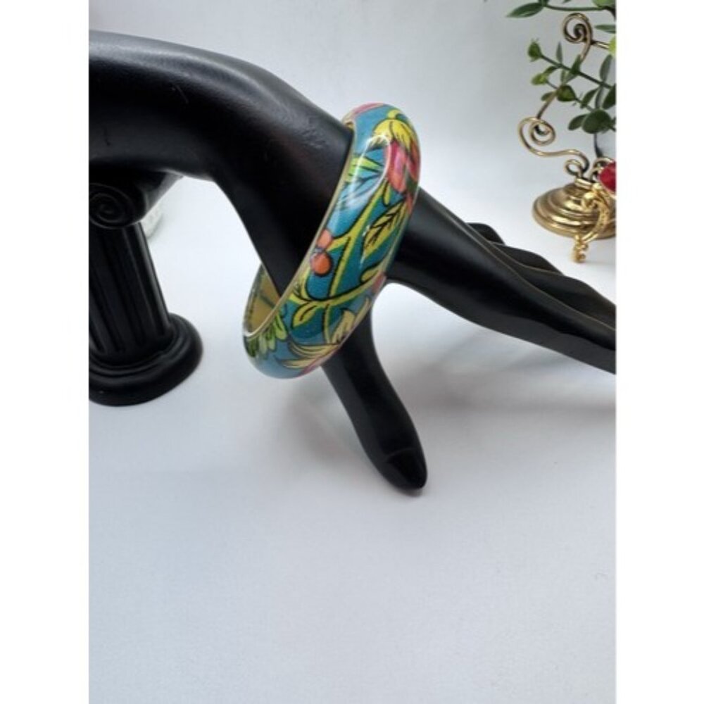 Authentic Lucite Floral Bangle Bracelets 8" Around Beautiful Vintage Boho - Picture 3 of 11